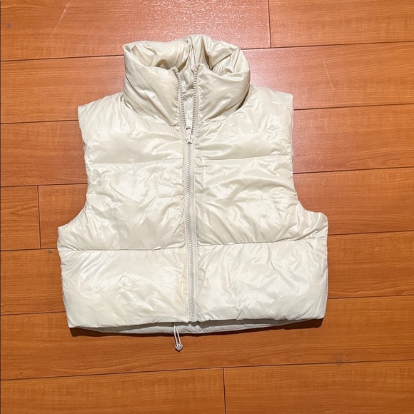 Jackets & Blazers - Women's Cream Puffer Vest